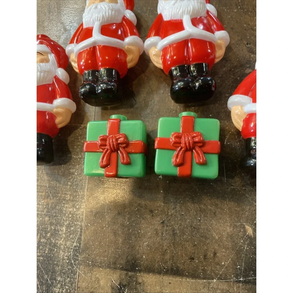 4 Blow Mold Santa Claus & 2 Gift String Light Bulb Covers Christmas ~ Parts Only